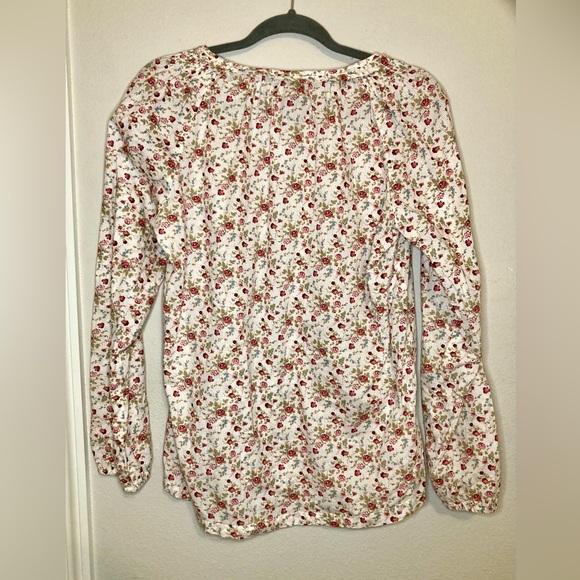 🎊2 FOR 1🎊 Bit and Bridle Ling Sleeve Blouse - Picture 7 of 7